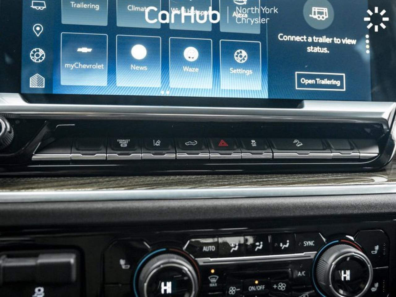 2024 Chevrolet Silverado 2500 HD LT 159'' 6.6L V8 Captain Seats 13.4'' Screen Remote Start Photo