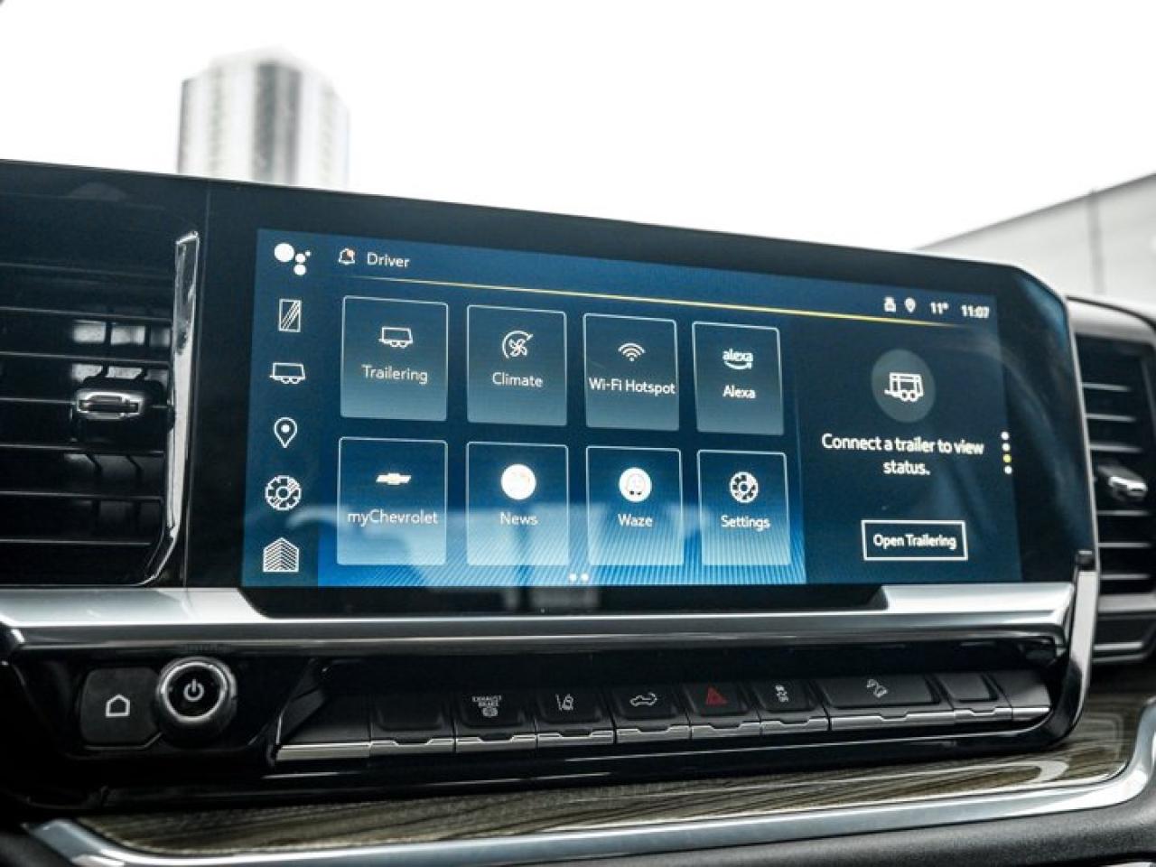 2024 Chevrolet Silverado 2500 HD LT 159'' 6.6L V8 Captain Seats 13.4'' Screen Remote Start Photo