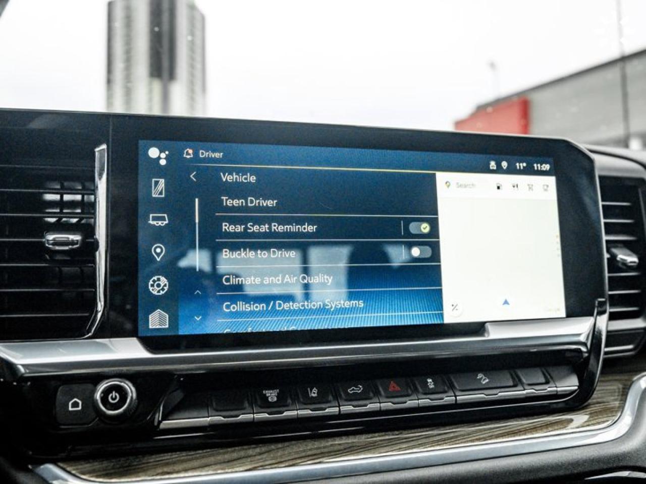 2024 Chevrolet Silverado 2500 HD LT 159'' 6.6L V8 Captain Seats 13.4'' Screen Remote Start Photo