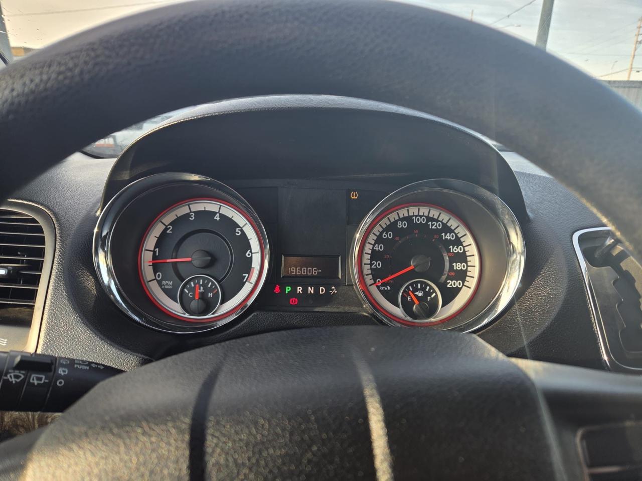 2012 Dodge Grand Caravan SXT, STOWNGO, 7 PASSENGER, WINTER TIRES, AS IS Photo