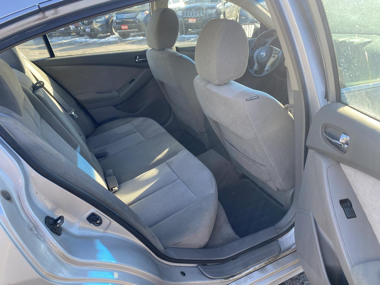 2009 Nissan Altima AS IS Special/Automatic/4 Cylinder Photo