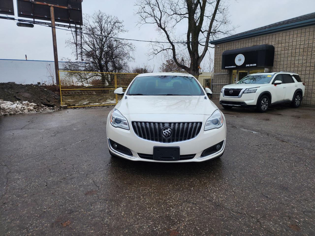 2015 Buick Regal Turbo l Clean Carfax l AWD l Nav l Remote Start Photo