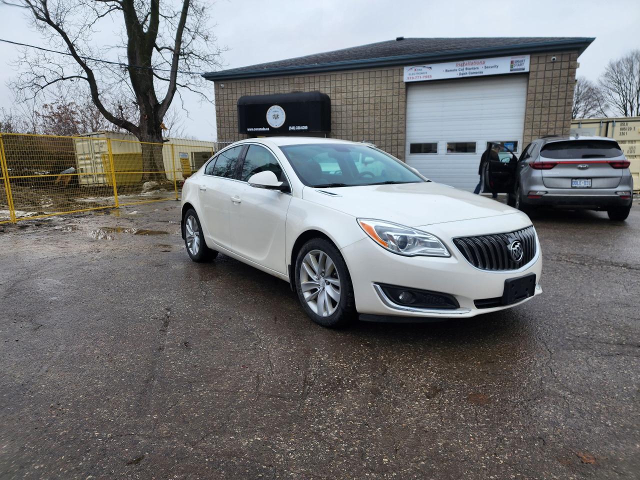 2015 Buick Regal Turbo l Clean Carfax l AWD l Nav l Remote Start Photo