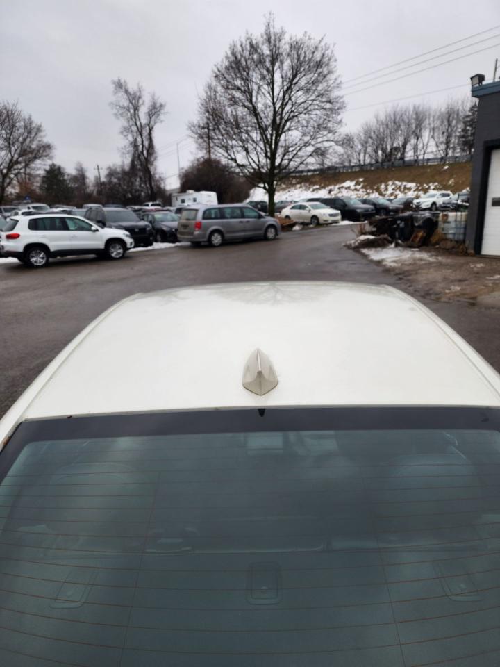 2015 Buick Regal Turbo l Clean Carfax l AWD l Nav l Remote Start Photo