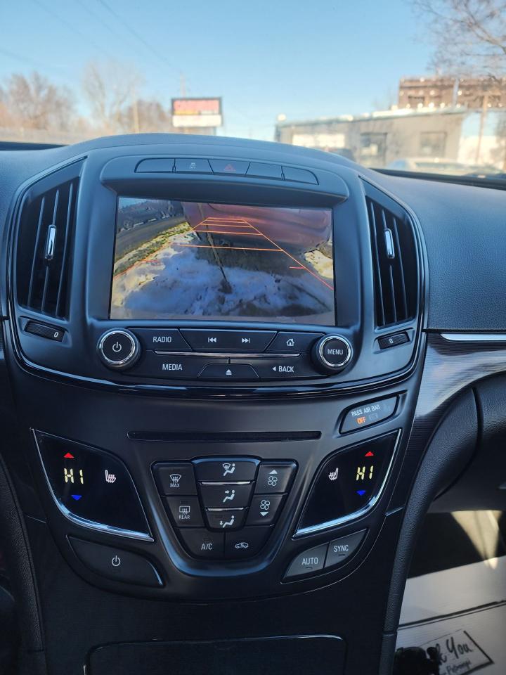 2015 Buick Regal Turbo l Clean Carfax l AWD l Nav l Remote Start Photo