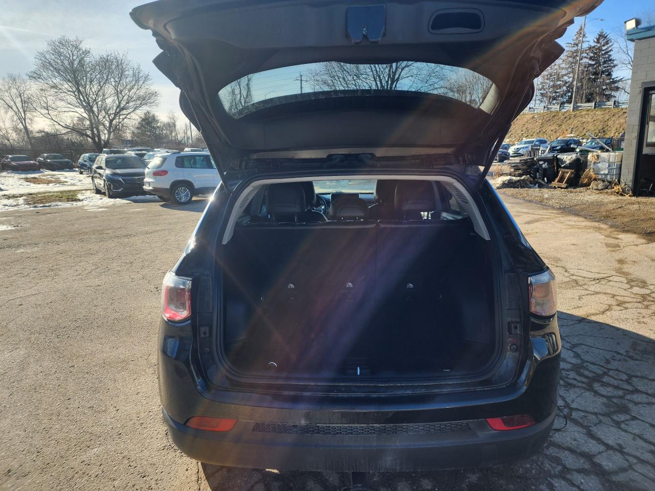 2022 Jeep Compass NORTH l AWD l Heated Seats l Remote Start Photo