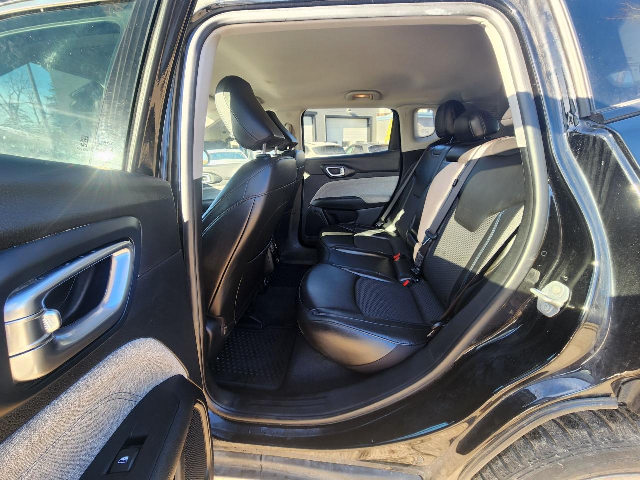 2022 Jeep Compass NORTH l AWD l Heated Seats l Remote Start Photo