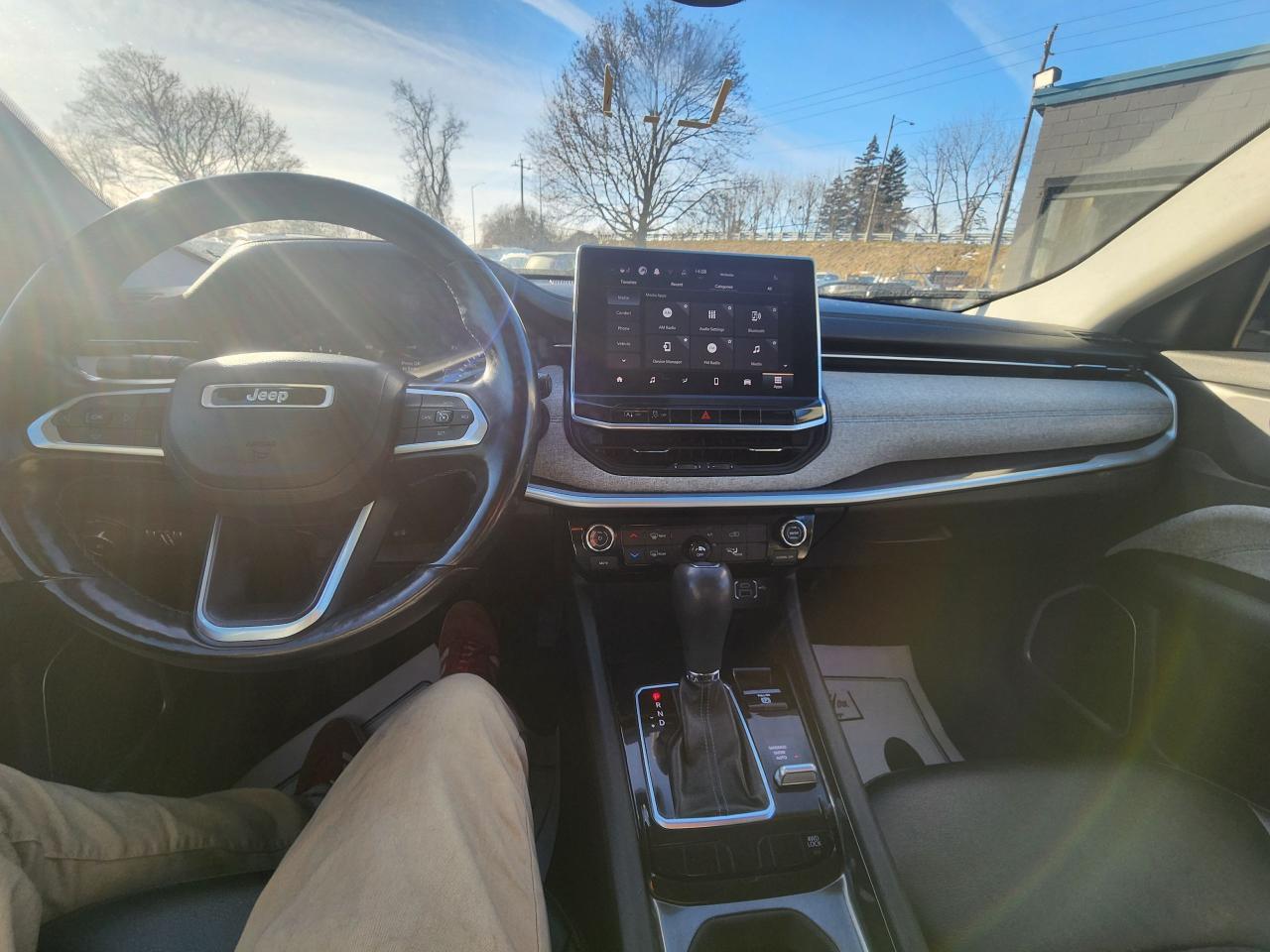 2022 Jeep Compass NORTH l AWD l Heated Seats l Remote Start Photo