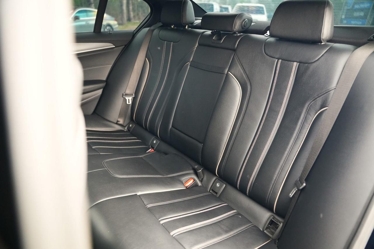 2018 BMW 5 Series 540i xDrive Photo