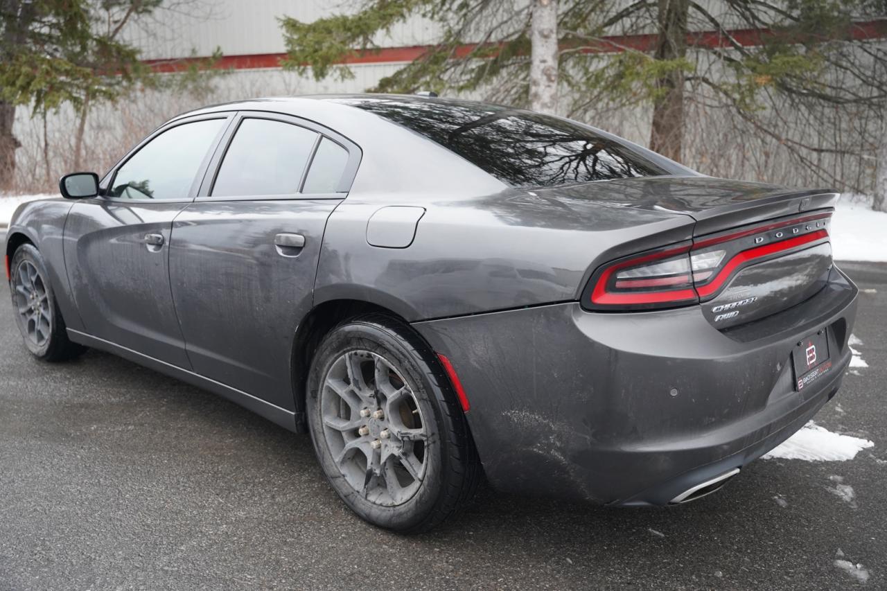 2016 Dodge Charger SXT AWD Photo
