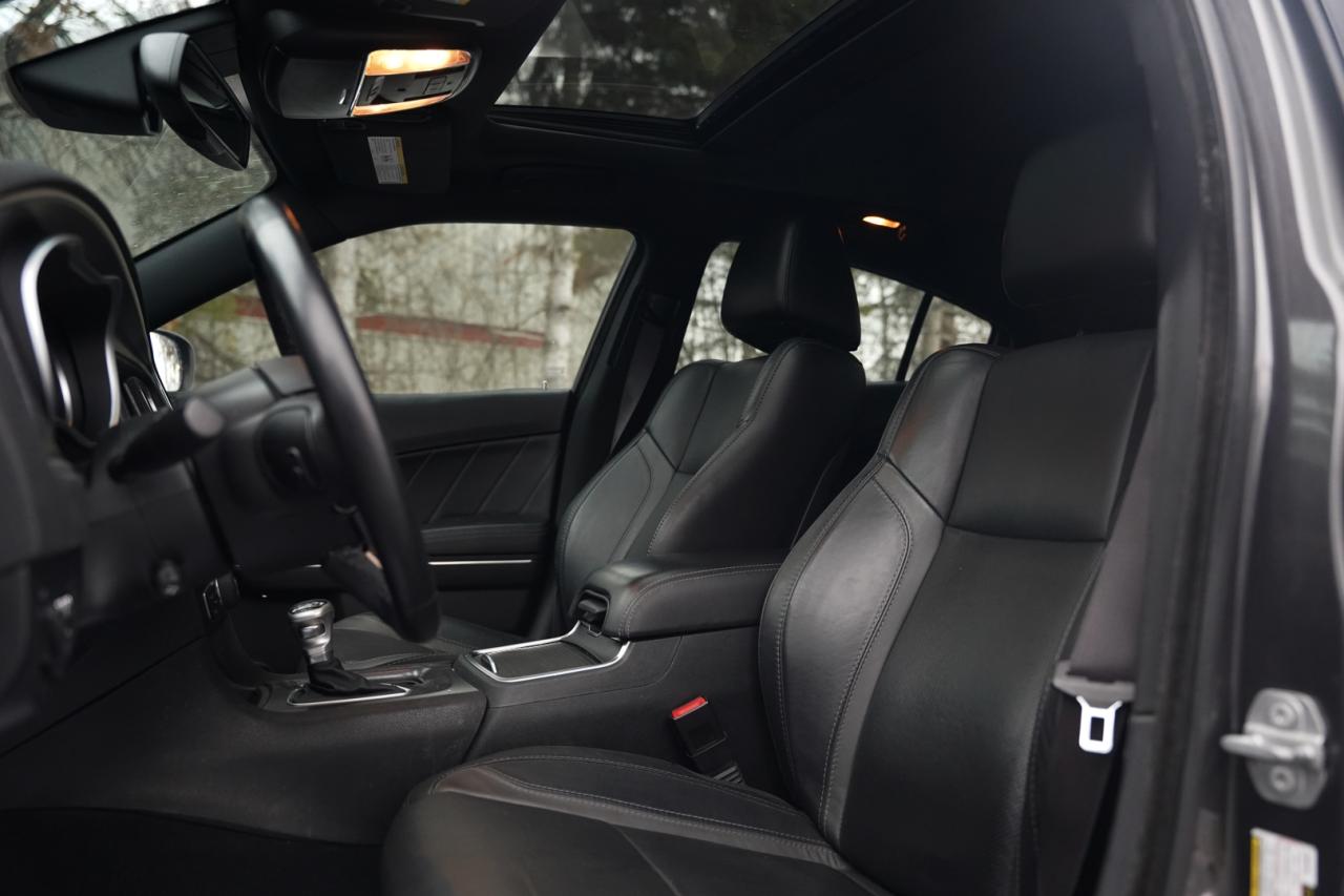 2016 Dodge Charger SXT AWD Photo