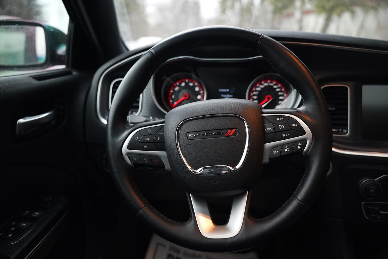 2016 Dodge Charger SXT AWD Photo