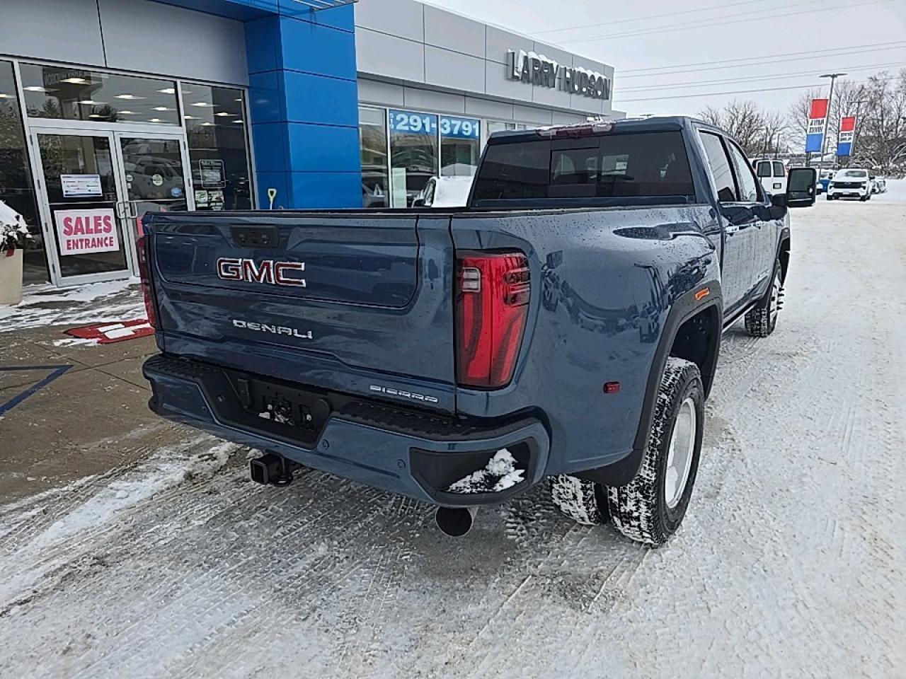 2026 GMC Sierra 3500 HD Denali Photo2