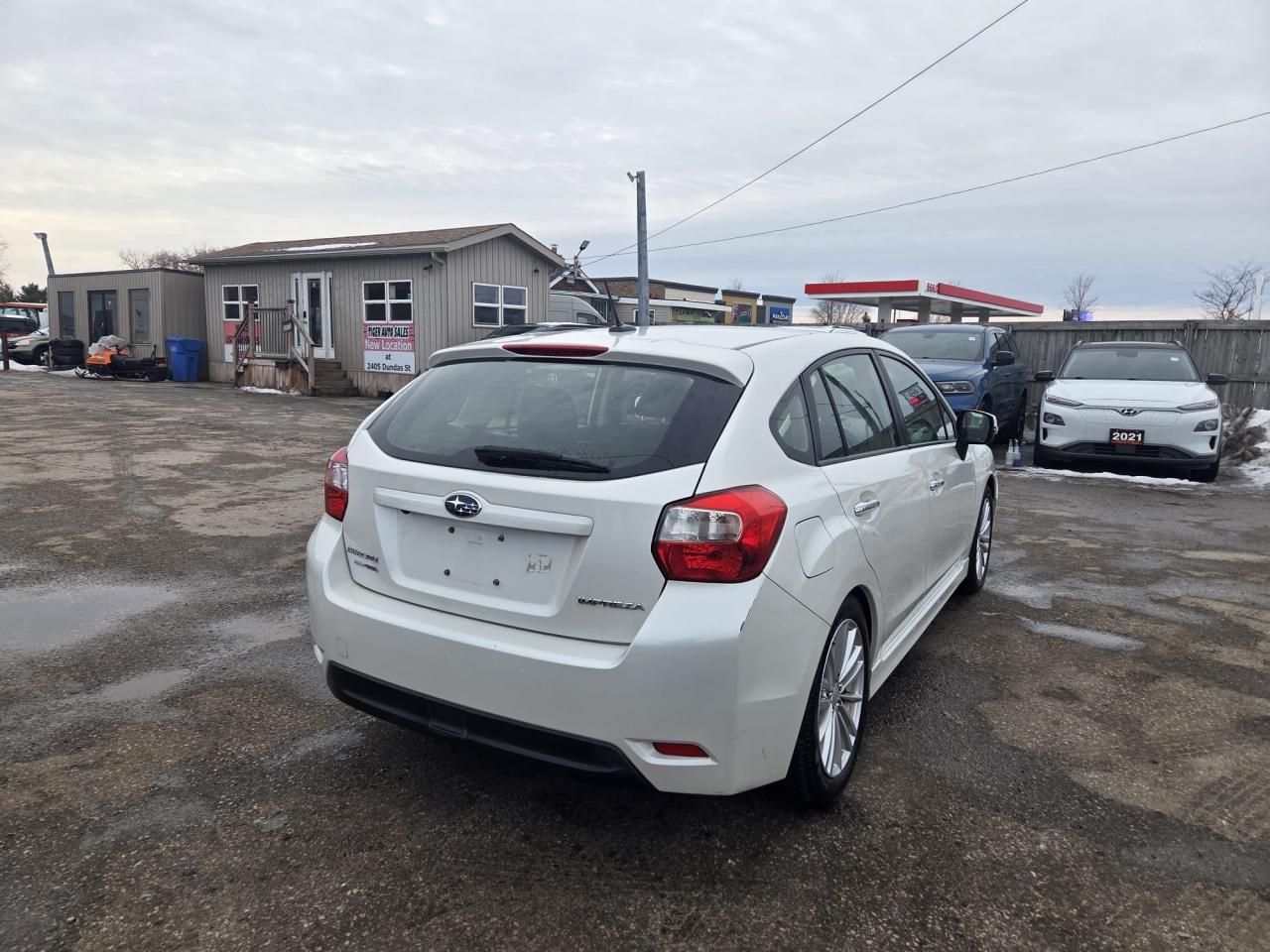 2013 Subaru Impreza 2.0i, LIMITED, LEATHER, ALLOYS, WELL MAINTAINED Photo4