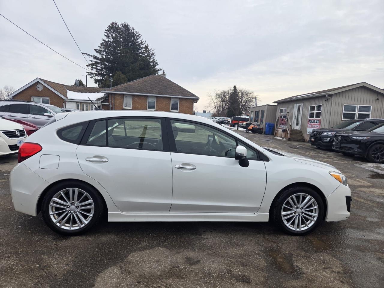 2013 Subaru Impreza 2.0i, LIMITED, LEATHER, ALLOYS, WELL MAINTAINED Photo