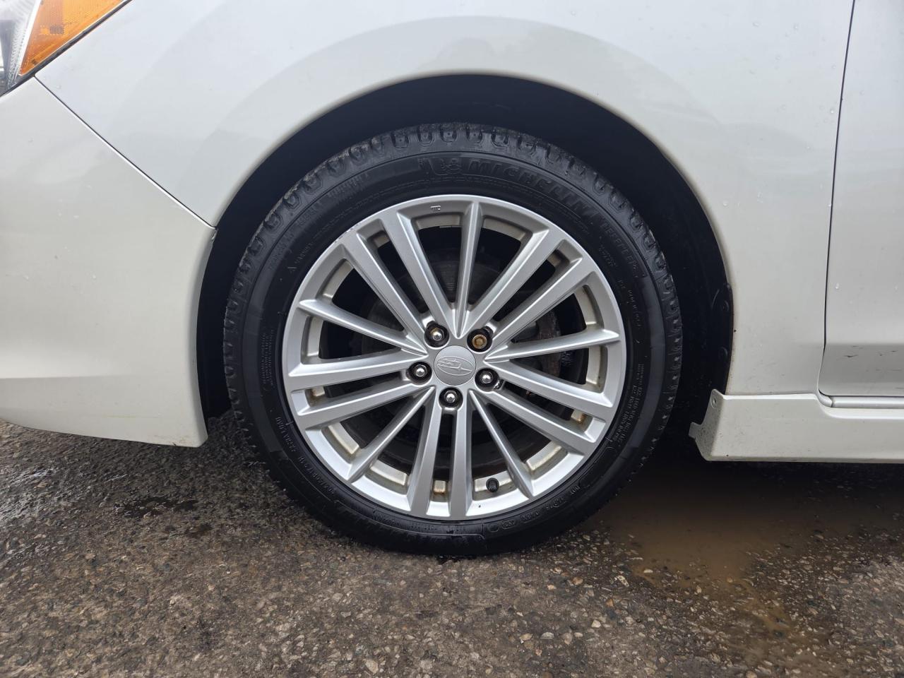 2013 Subaru Impreza 2.0i, LIMITED, LEATHER, ALLOYS, WELL MAINTAINED Photo