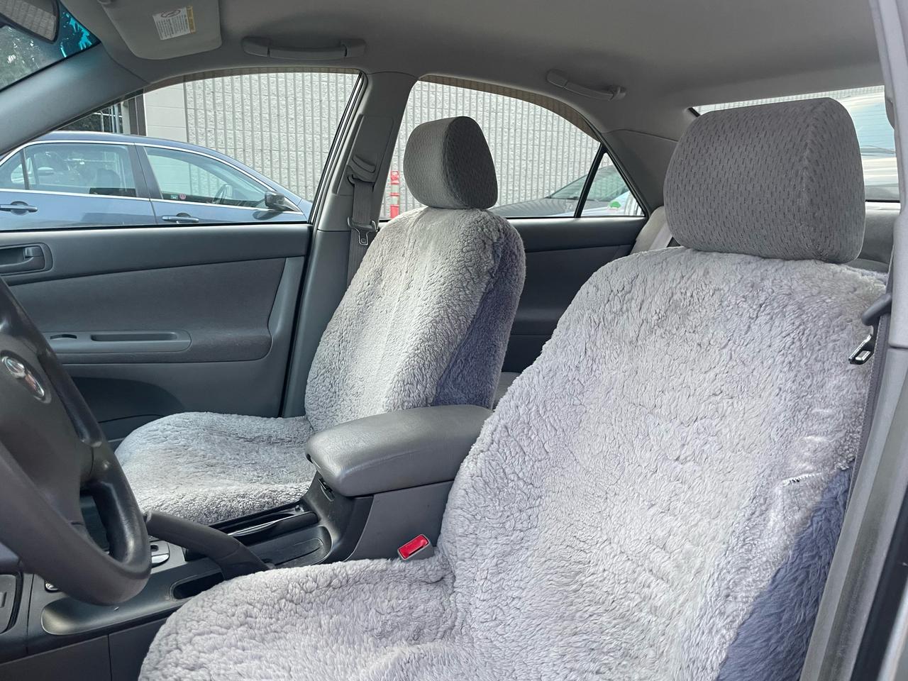 2002 Toyota Camry LE Photo9