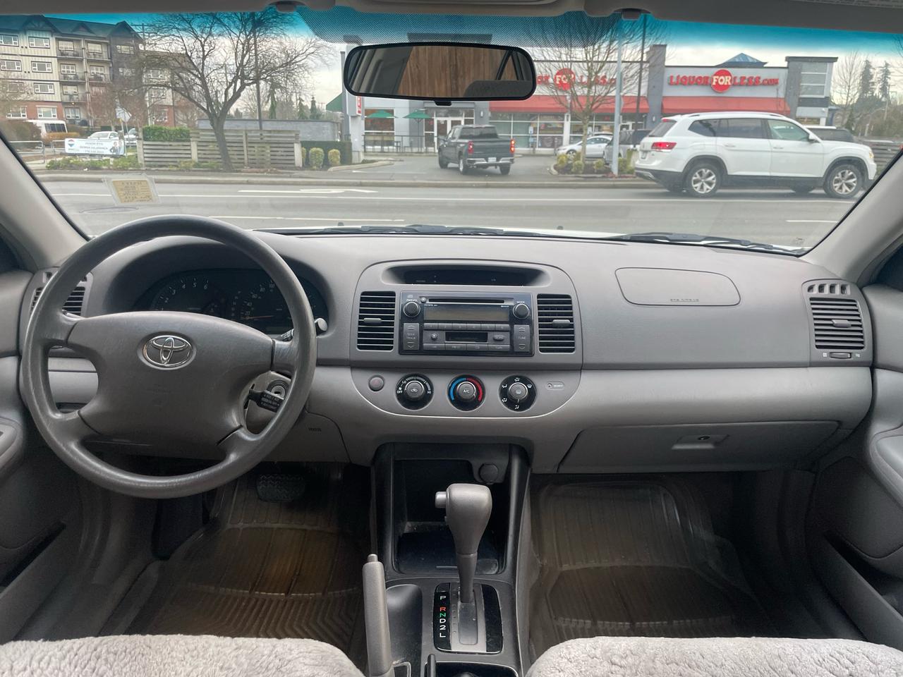 2002 Toyota Camry LE Photo10