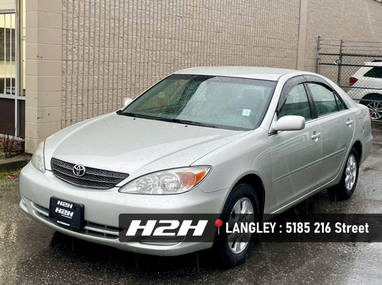 2002 Toyota Camry LE Photo1