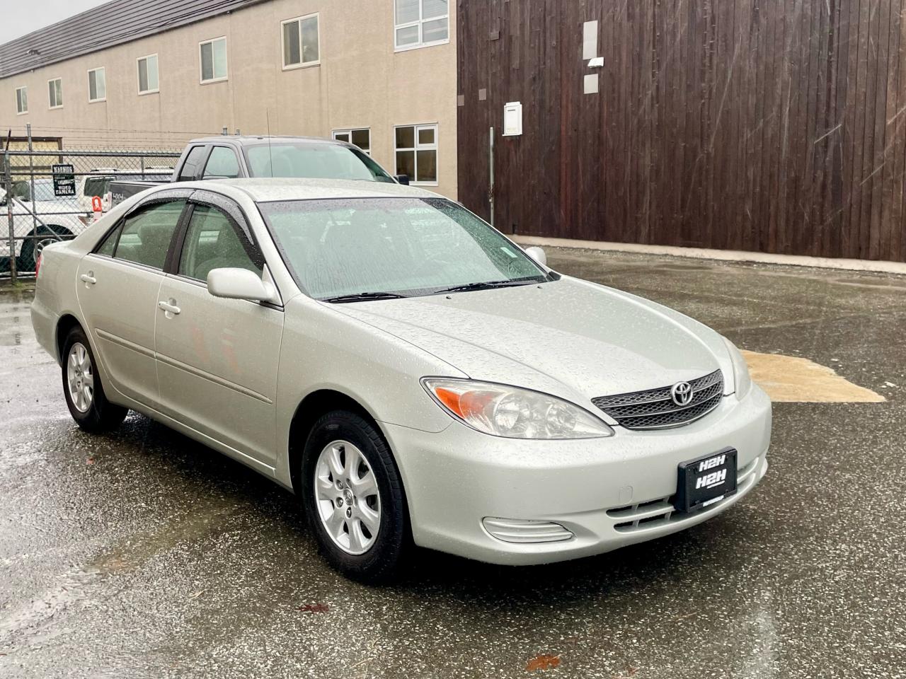 2002 Toyota Camry LE Photo3