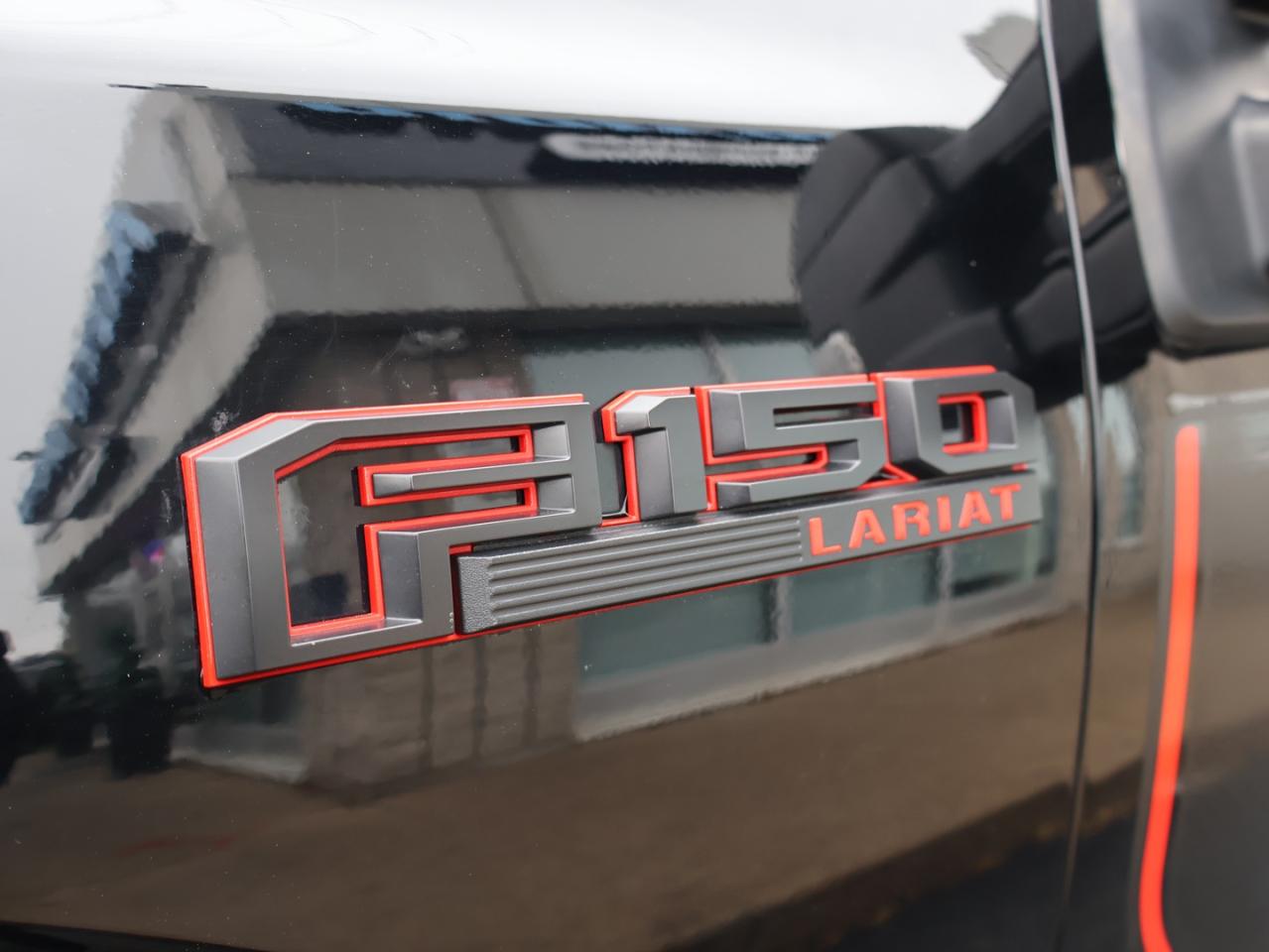 2016 Ford F-150 LARIAT FX-4 PKG 4WD CERTIFIED *1 OWNER*ACCIDENT FREE* CAMERA NAV BLUETOOTH LEATHER HEATED SEATS CRUISE ALLOYS Photo