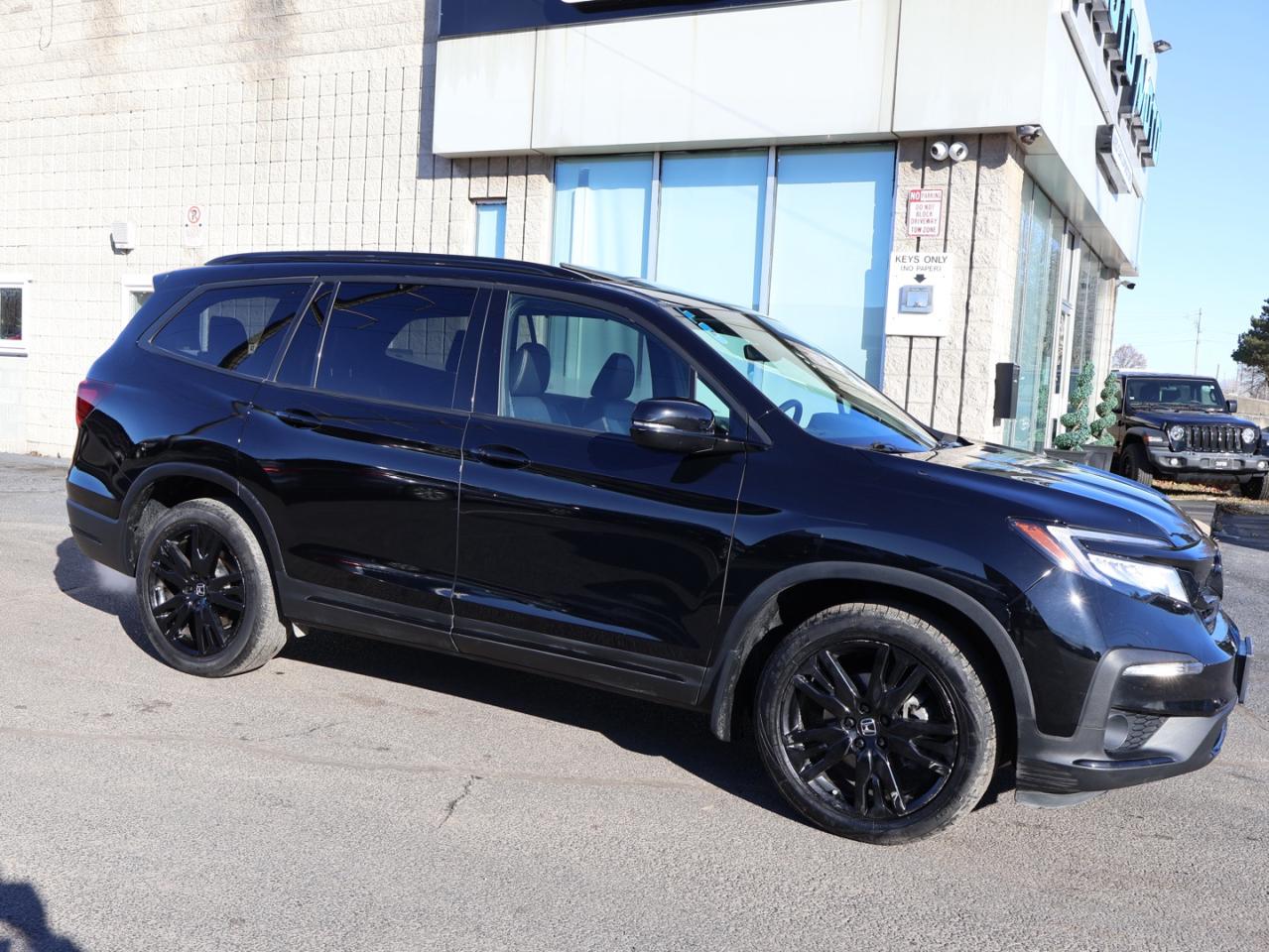 2022 Honda Pilot BLACK EDITION 4WD *ACCIDENT FREE*HONDA MAINTAIN* CAMERA NAV BLUETOOTH LEATHER HEATED SEATS SUNROOF CRUISE ALLOYS Photo