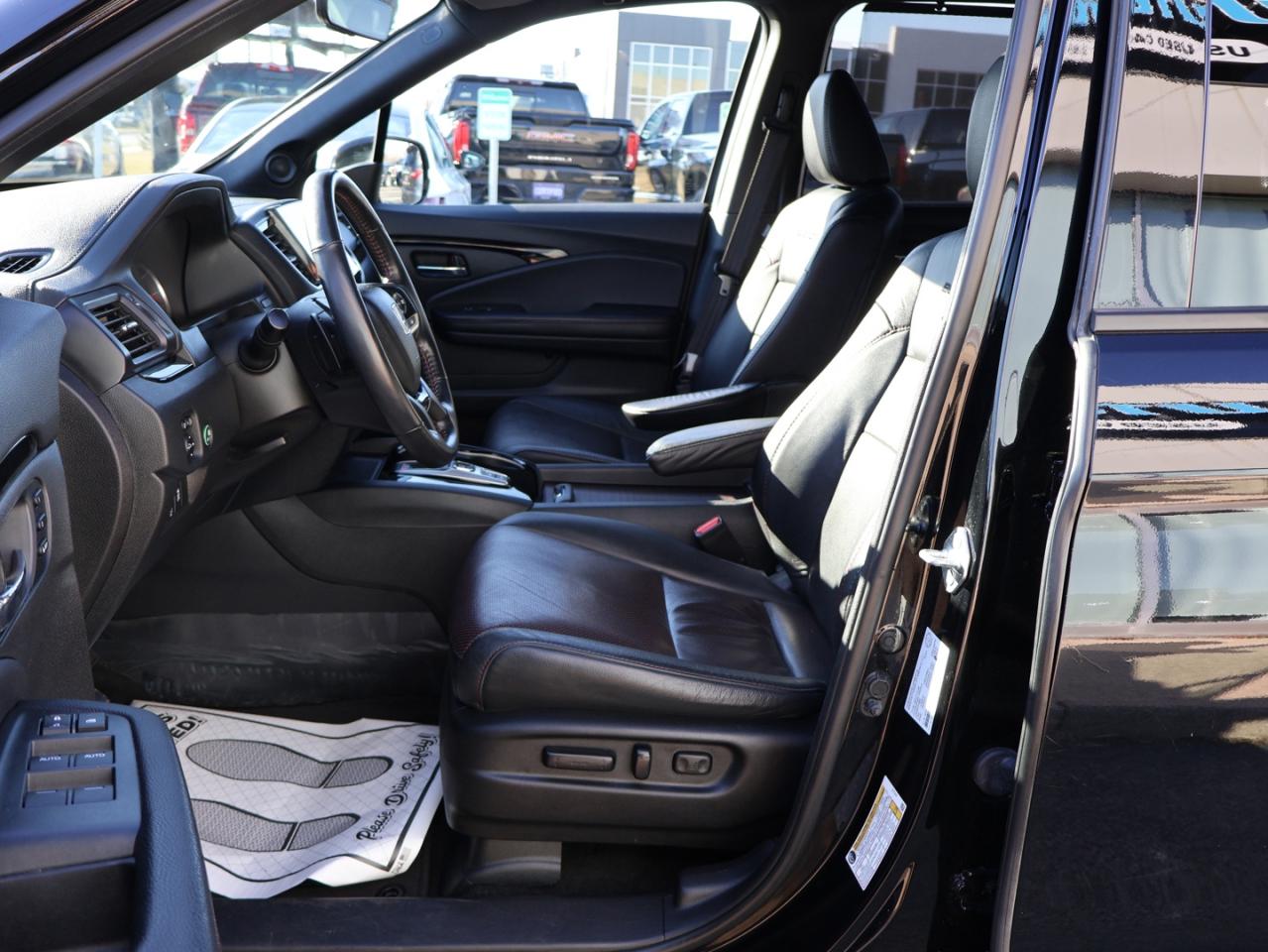 2022 Honda Pilot BLACK EDITION 4WD *ACCIDENT FREE*HONDA MAINTAIN* CAMERA NAV BLUETOOTH LEATHER HEATED SEATS SUNROOF CRUISE ALLOYS Photo