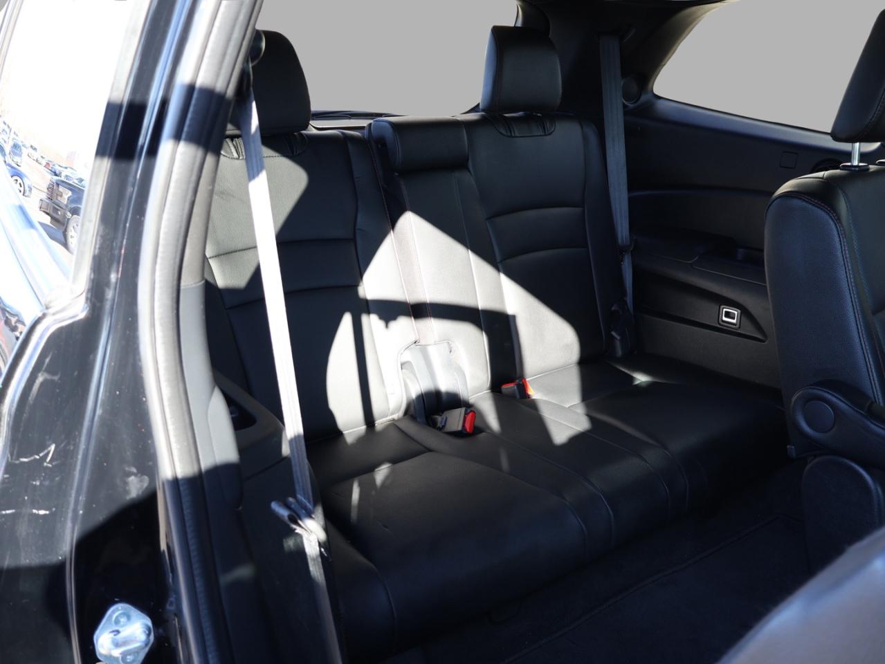 2022 Honda Pilot BLACK EDITION 4WD *ACCIDENT FREE*HONDA MAINTAIN* CAMERA NAV BLUETOOTH LEATHER HEATED SEATS SUNROOF CRUISE ALLOYS Photo