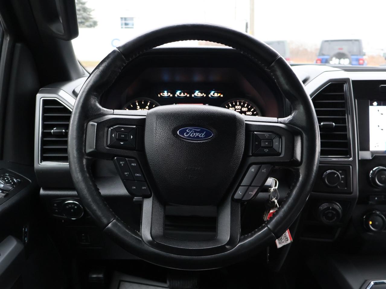 2017 Ford F-150 V6 SPORT 4WD CERTIFIED CAMERA NAV BLUETOOTH HEATED SEATS CRUISE ALLOYS Photo