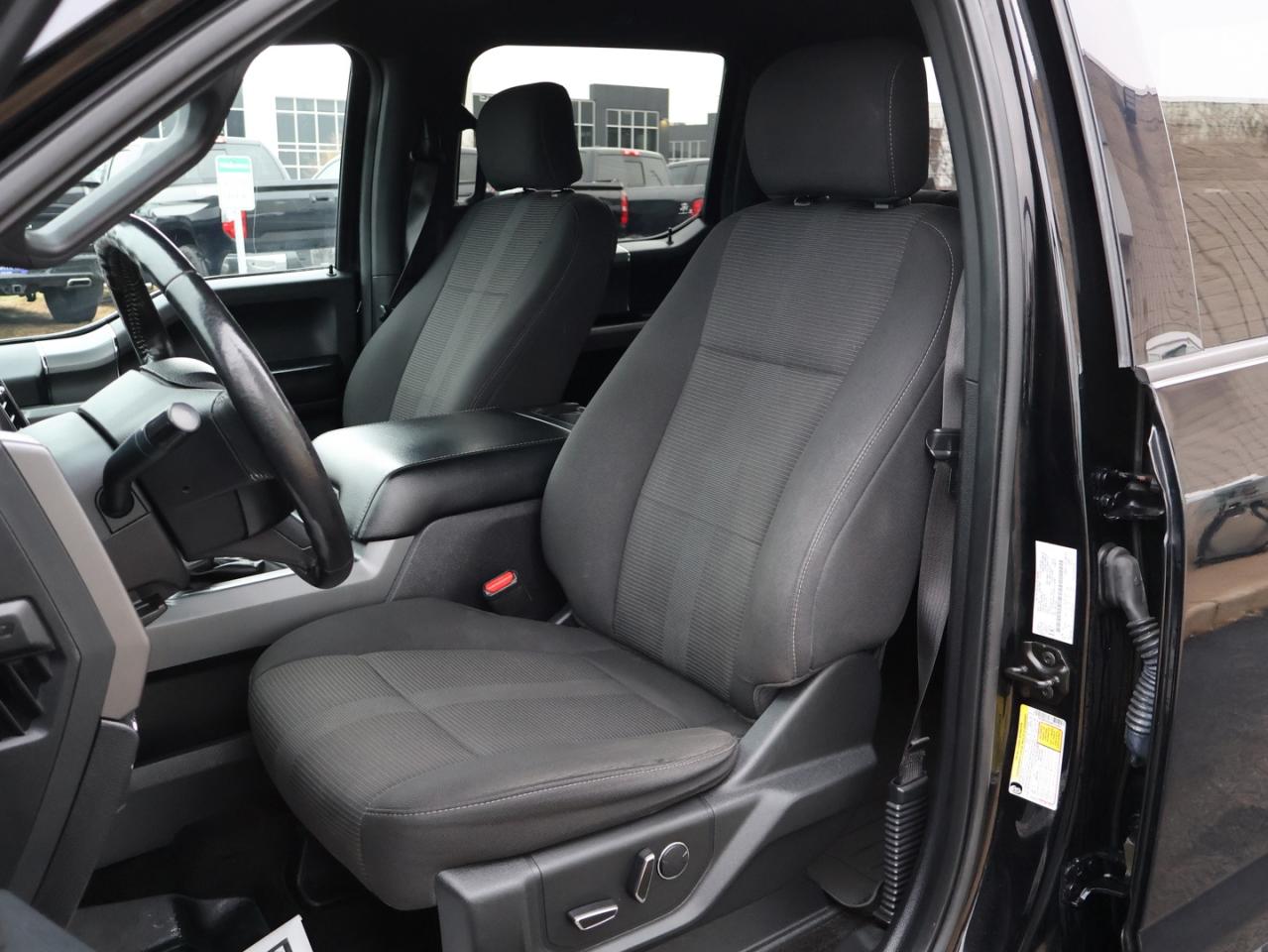 2017 Ford F-150 V6 SPORT 4WD CERTIFIED CAMERA NAV BLUETOOTH HEATED SEATS CRUISE ALLOYS Photo