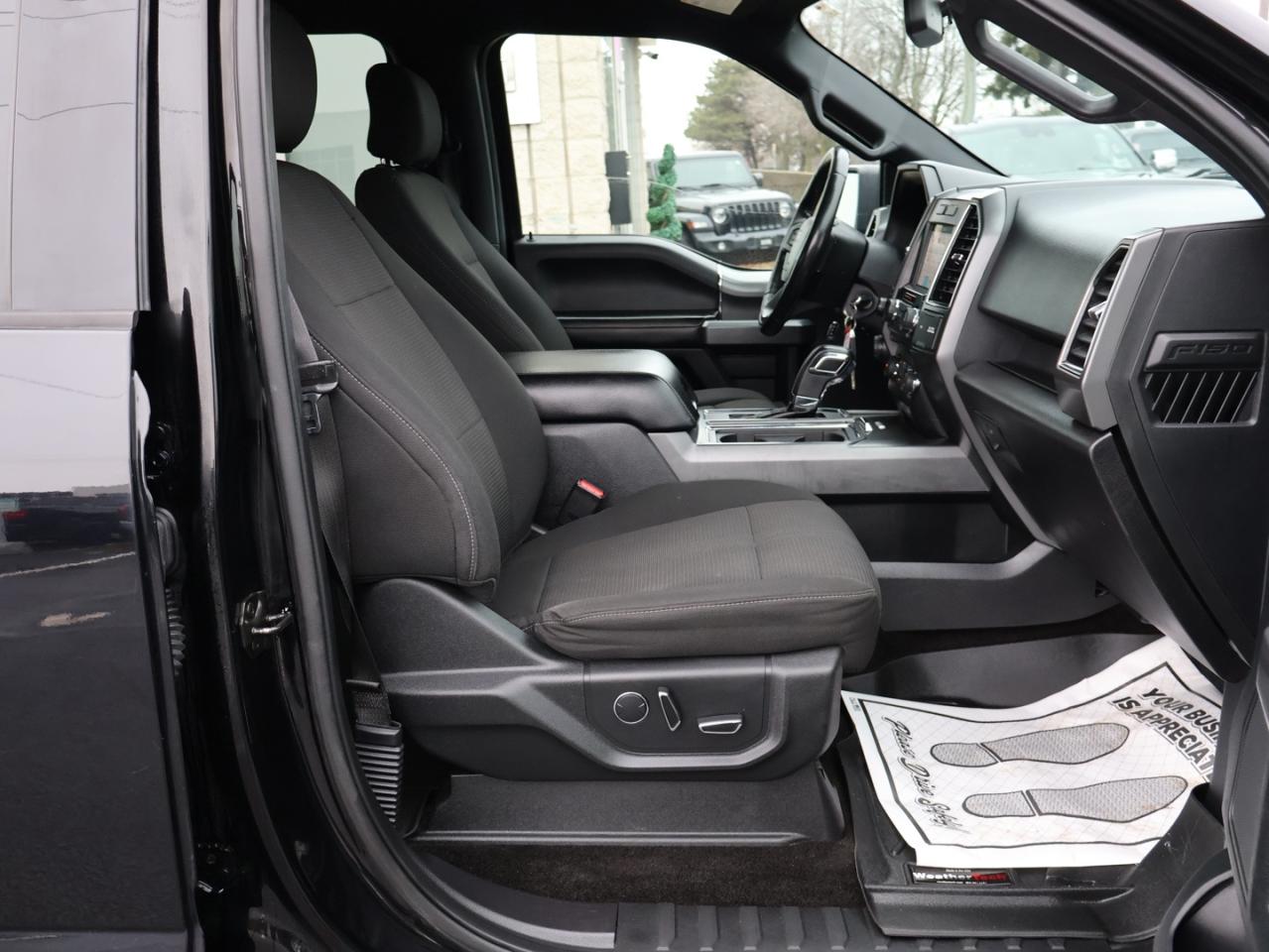 2017 Ford F-150 V6 SPORT 4WD CERTIFIED CAMERA NAV BLUETOOTH HEATED SEATS CRUISE ALLOYS Photo