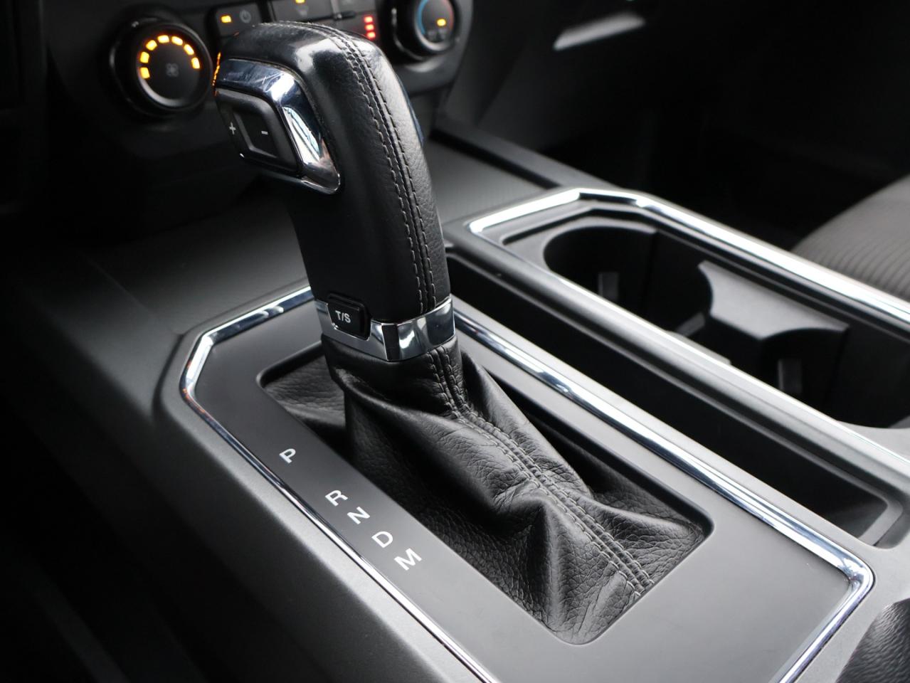 2017 Ford F-150 V6 SPORT 4WD CERTIFIED CAMERA NAV BLUETOOTH HEATED SEATS CRUISE ALLOYS Photo