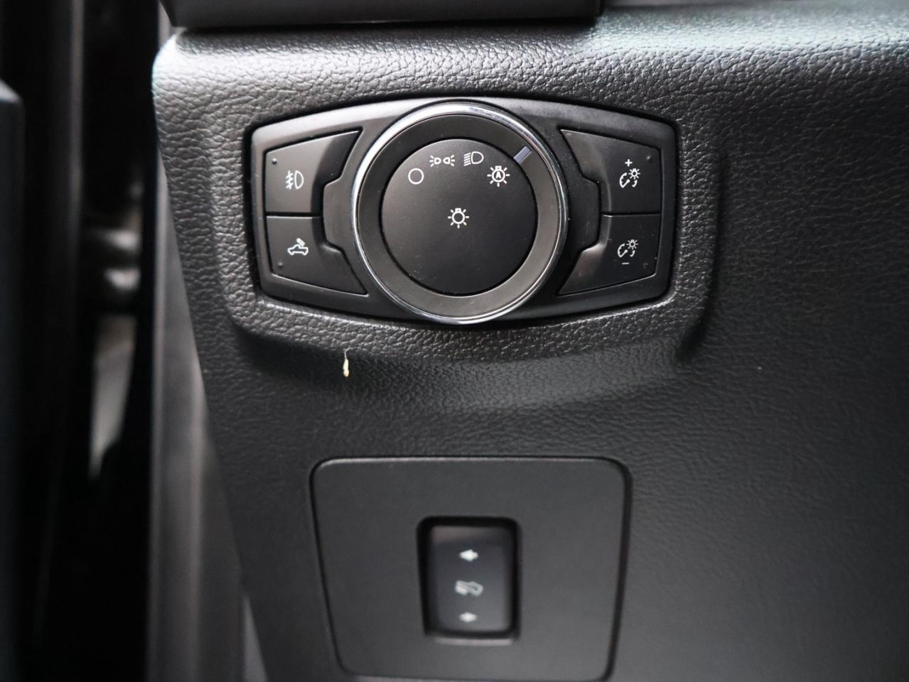 2017 Ford F-150 V6 SPORT 4WD CERTIFIED CAMERA NAV BLUETOOTH HEATED SEATS CRUISE ALLOYS Photo