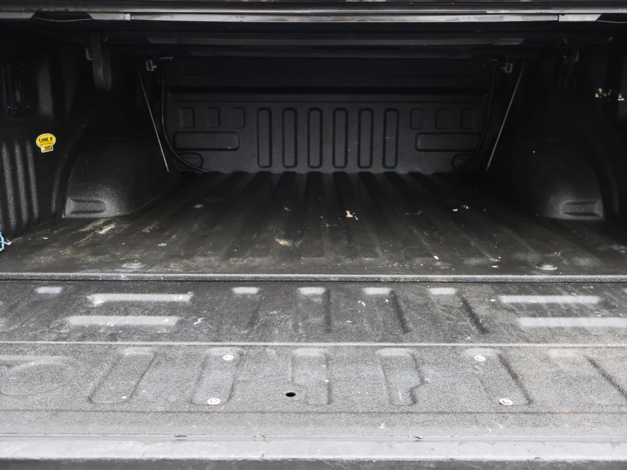 2017 Ford F-150 V6 SPORT 4WD CERTIFIED CAMERA NAV BLUETOOTH HEATED SEATS CRUISE ALLOYS Photo