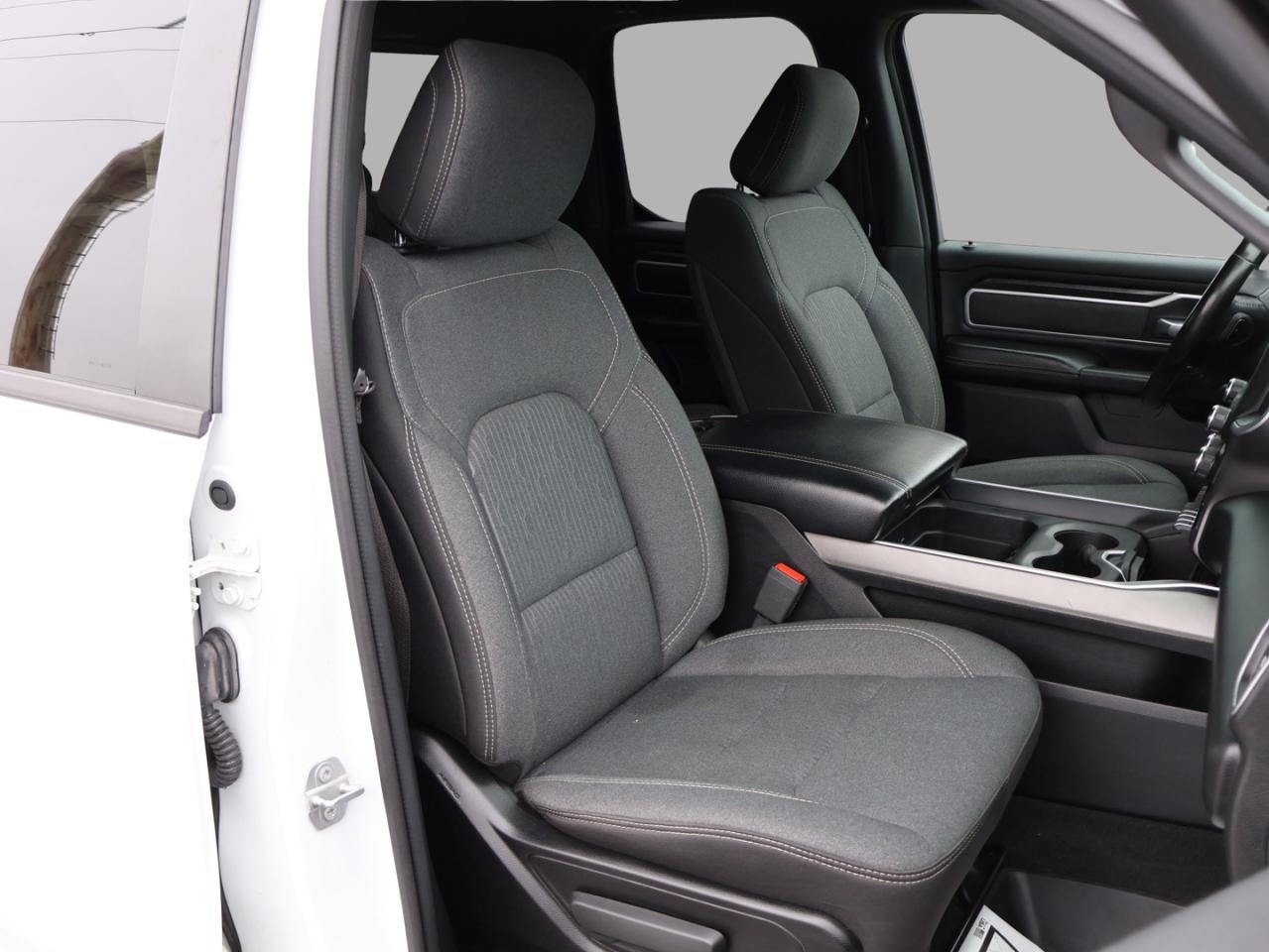 2020 RAM 1500 BIG HORN 4WD CERTIFIED CAMERA BLUETOOTH HEATED SEATS CRUISE ALLOYS Photo