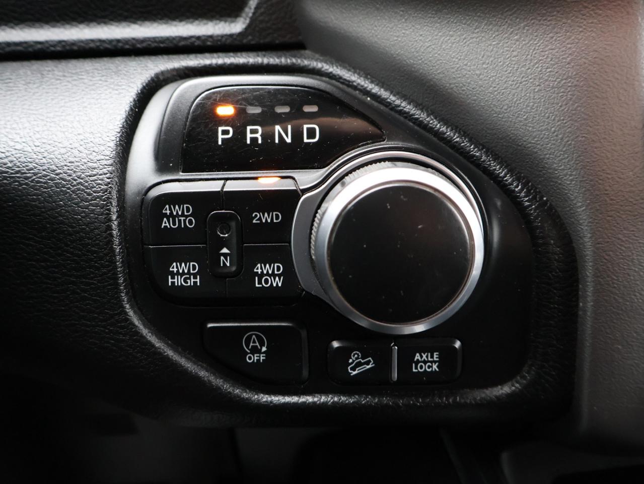 2020 RAM 1500 BIG HORN 4WD CERTIFIED CAMERA BLUETOOTH HEATED SEATS CRUISE ALLOYS Photo