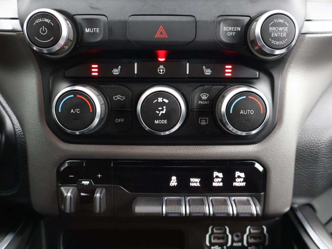 2020 RAM 1500 BIG HORN 4WD CERTIFIED CAMERA BLUETOOTH HEATED SEATS CRUISE ALLOYS Photo