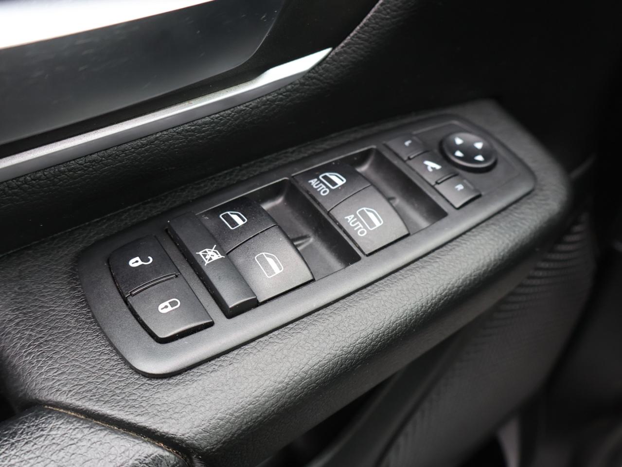 2020 RAM 1500 BIG HORN 4WD CERTIFIED CAMERA BLUETOOTH HEATED SEATS CRUISE ALLOYS Photo