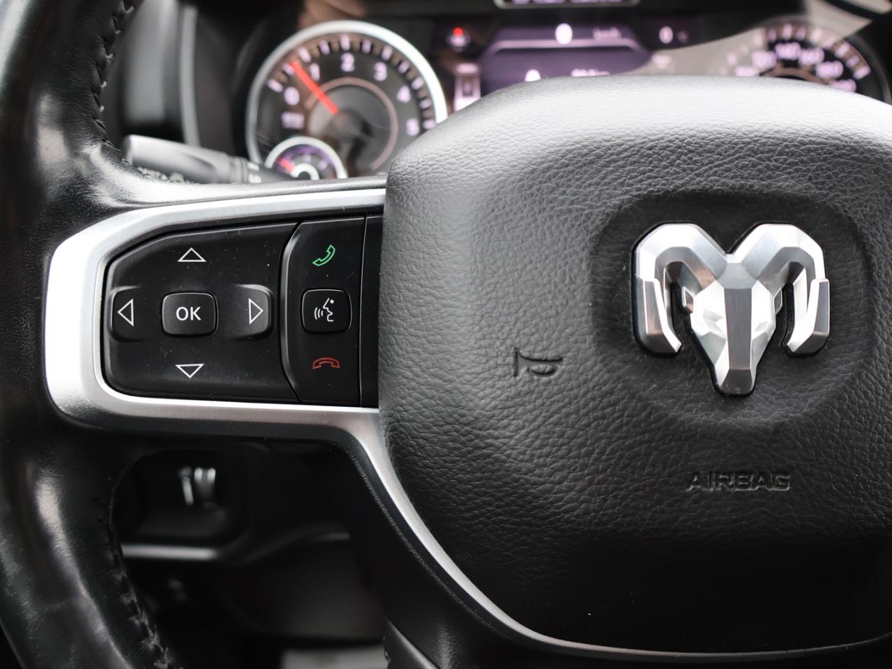 2020 RAM 1500 BIG HORN 4WD CERTIFIED CAMERA BLUETOOTH HEATED SEATS CRUISE ALLOYS Photo