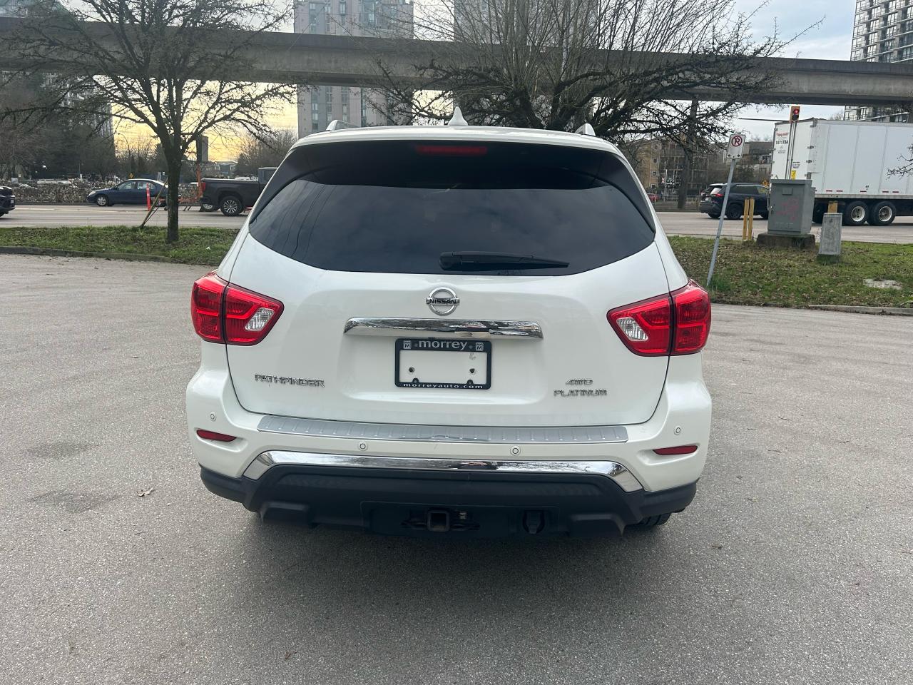 2020 Nissan Pathfinder 4x4 Platinum - Photo #7