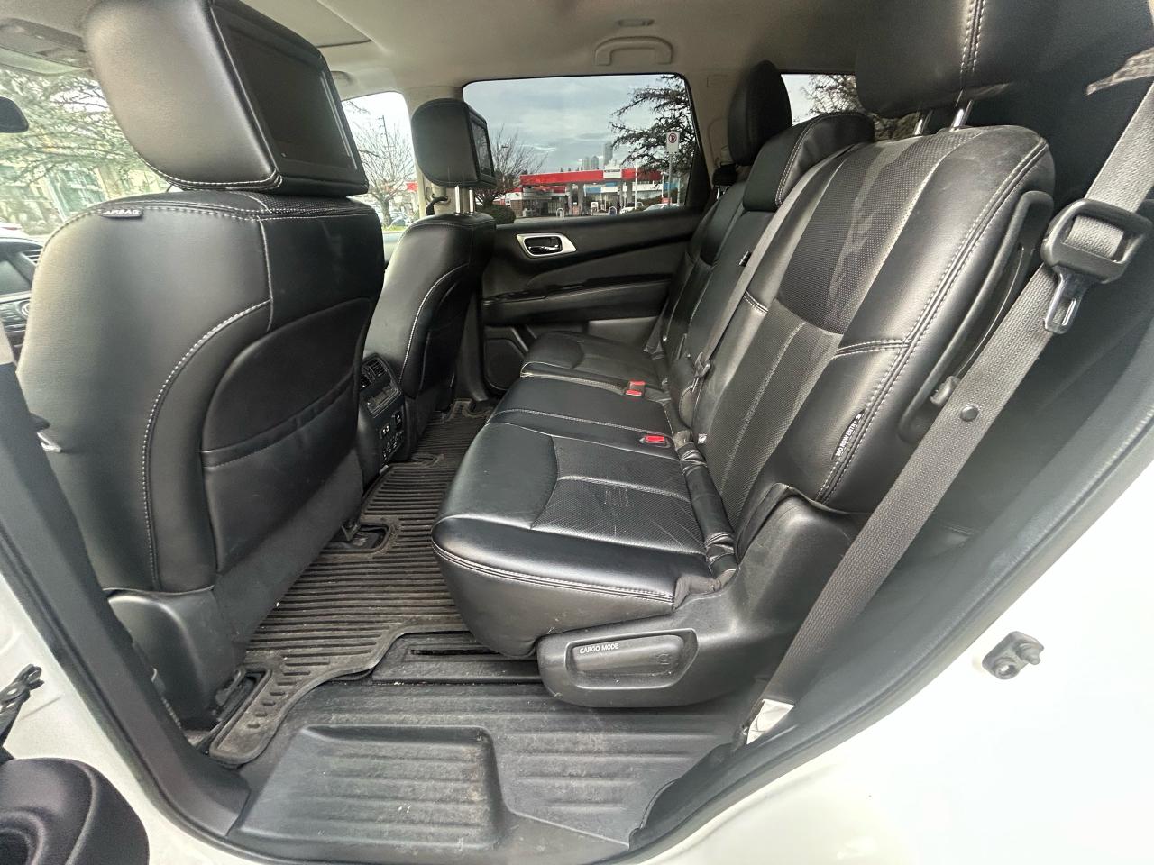 2020 Nissan Pathfinder 4x4 Platinum - Photo #10