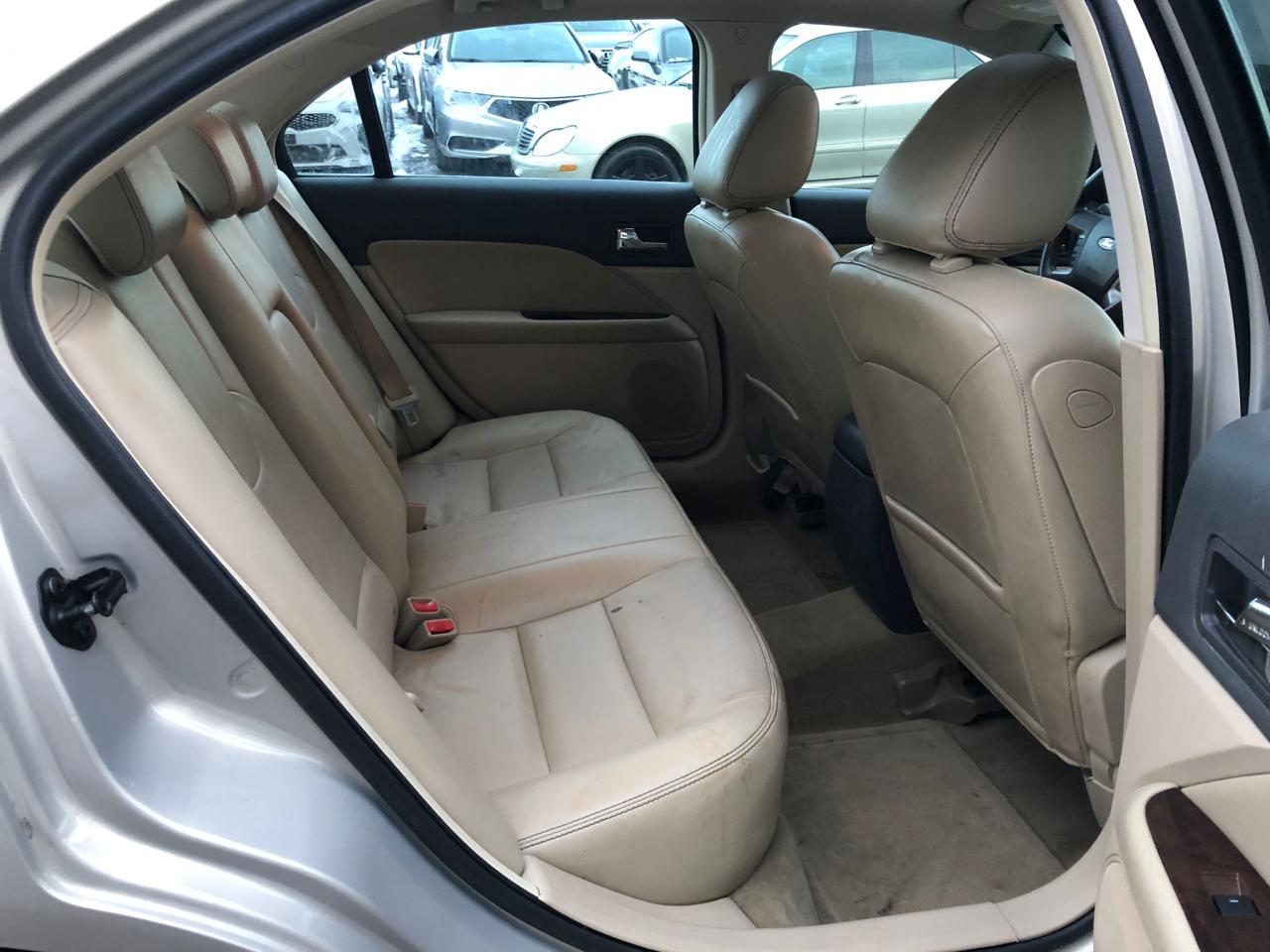 2010 Ford Fusion SEL Photo