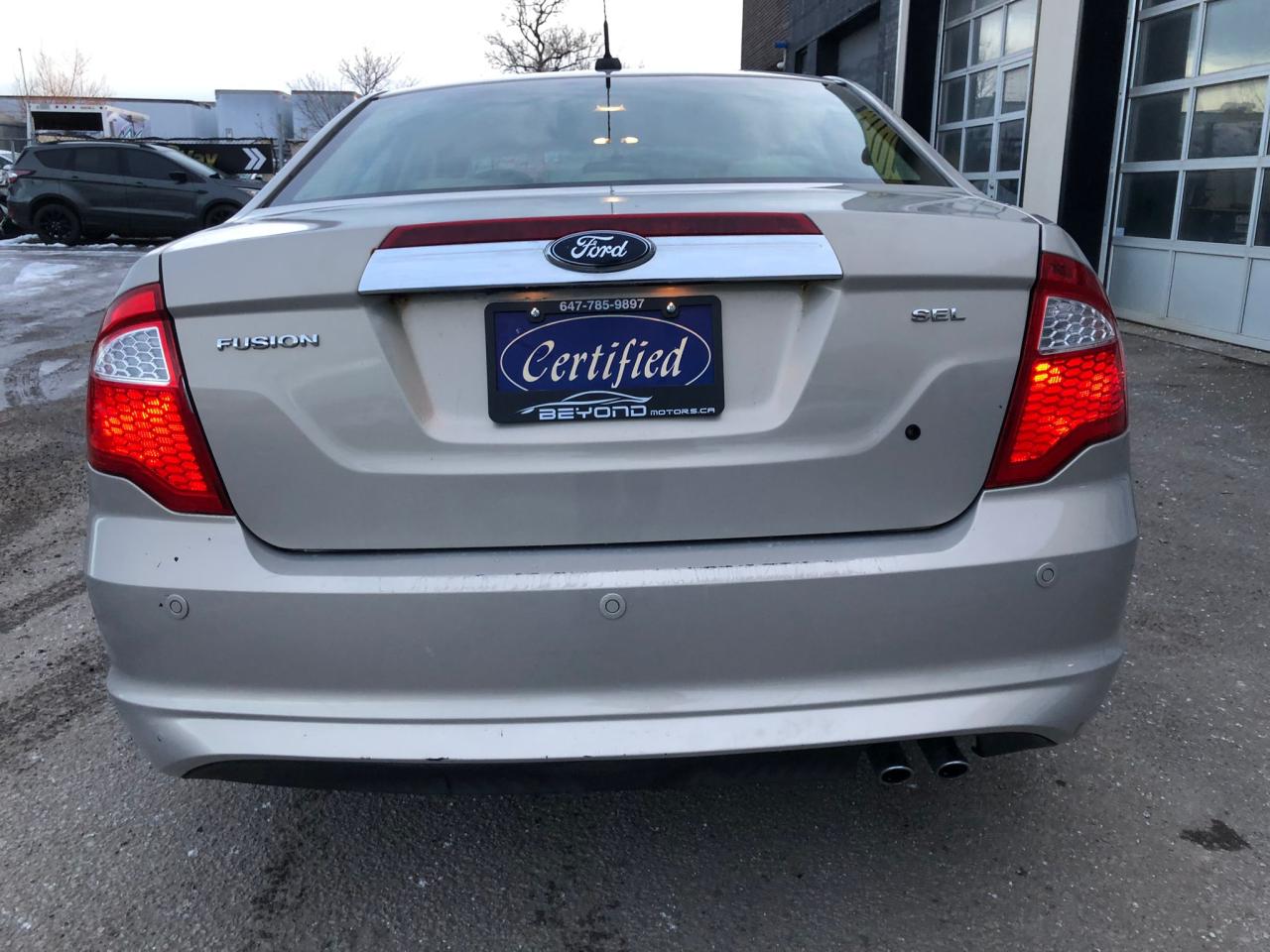 2010 Ford Fusion SEL Photo