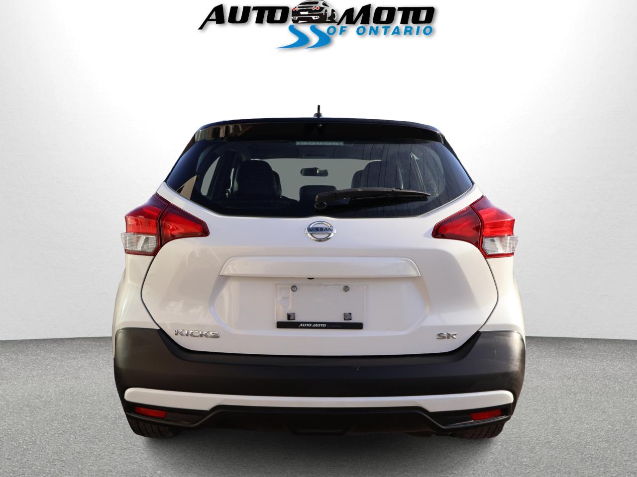 2019 Nissan Kicks SR CERTIFIED *ACCIDENT FREE*NOSSAN MAINTAIN* CAMERA BLUETOOTH LEATHER HEATED SEATS CRUISE ALLOYS Photo4