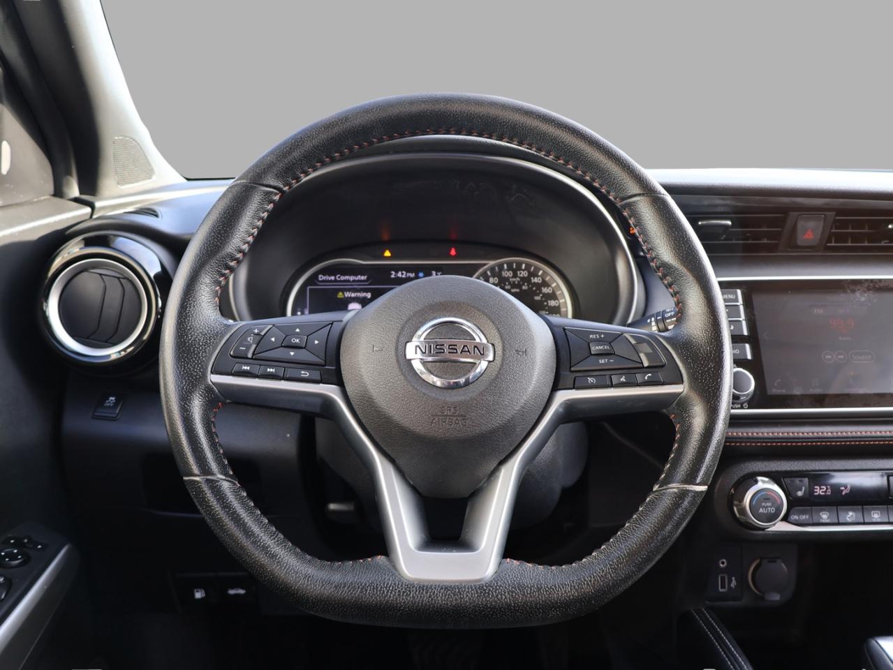 2019 Nissan Kicks SR CERTIFIED *ACCIDENT FREE*NOSSAN MAINTAIN* CAMERA BLUETOOTH LEATHER HEATED SEATS CRUISE ALLOYS Photo