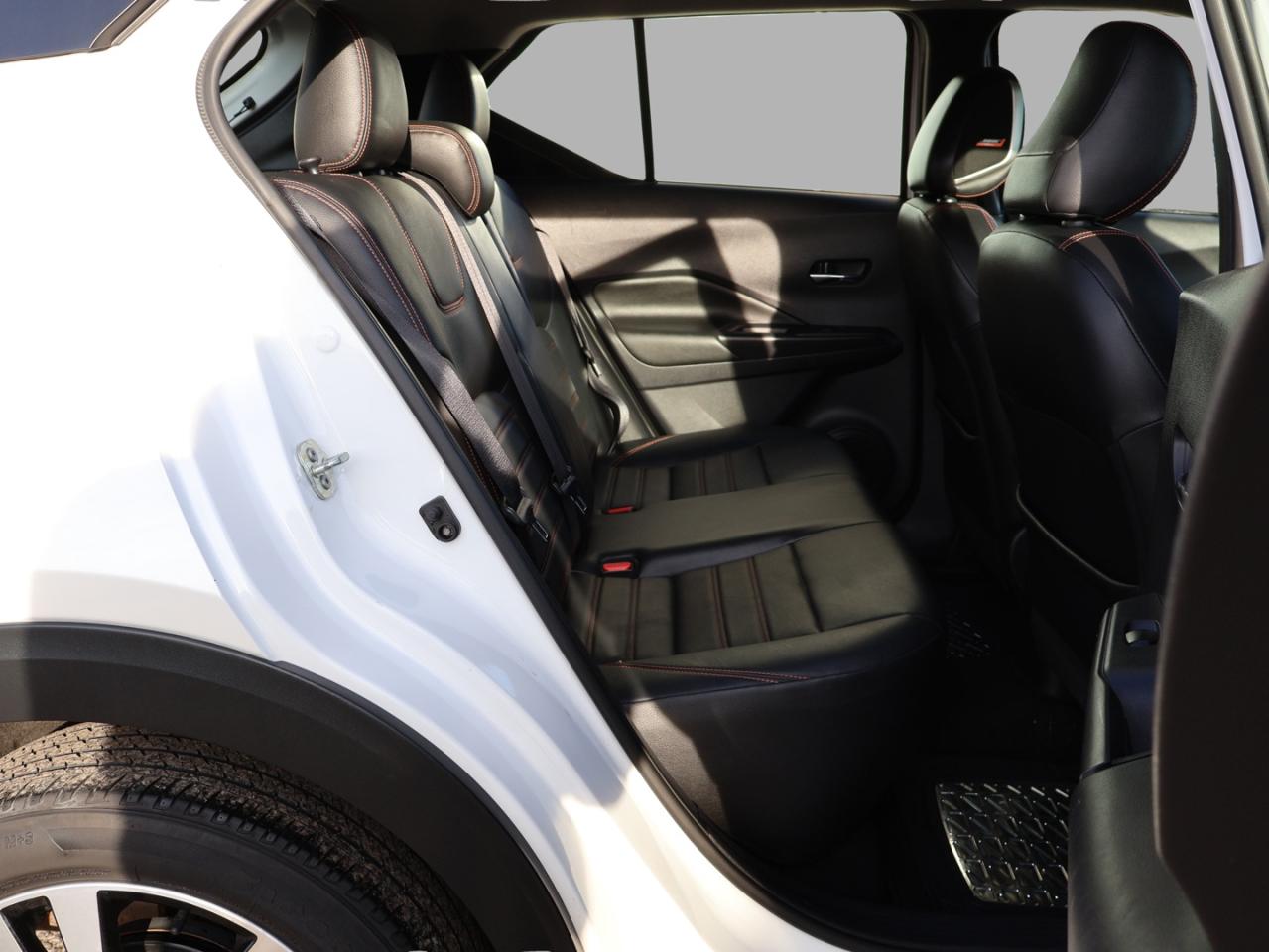 2019 Nissan Kicks SR CERTIFIED *ACCIDENT FREE*NOSSAN MAINTAIN* CAMERA BLUETOOTH LEATHER HEATED SEATS CRUISE ALLOYS Photo