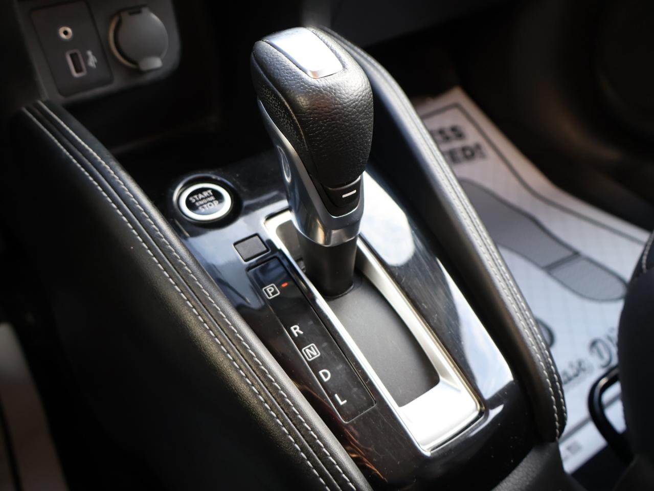 2019 Nissan Kicks SR CERTIFIED *ACCIDENT FREE*NOSSAN MAINTAIN* CAMERA BLUETOOTH LEATHER HEATED SEATS CRUISE ALLOYS Photo