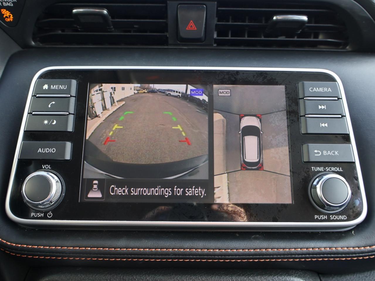 2019 Nissan Kicks SR CERTIFIED *ACCIDENT FREE*NOSSAN MAINTAIN* CAMERA BLUETOOTH LEATHER HEATED SEATS CRUISE ALLOYS Photo