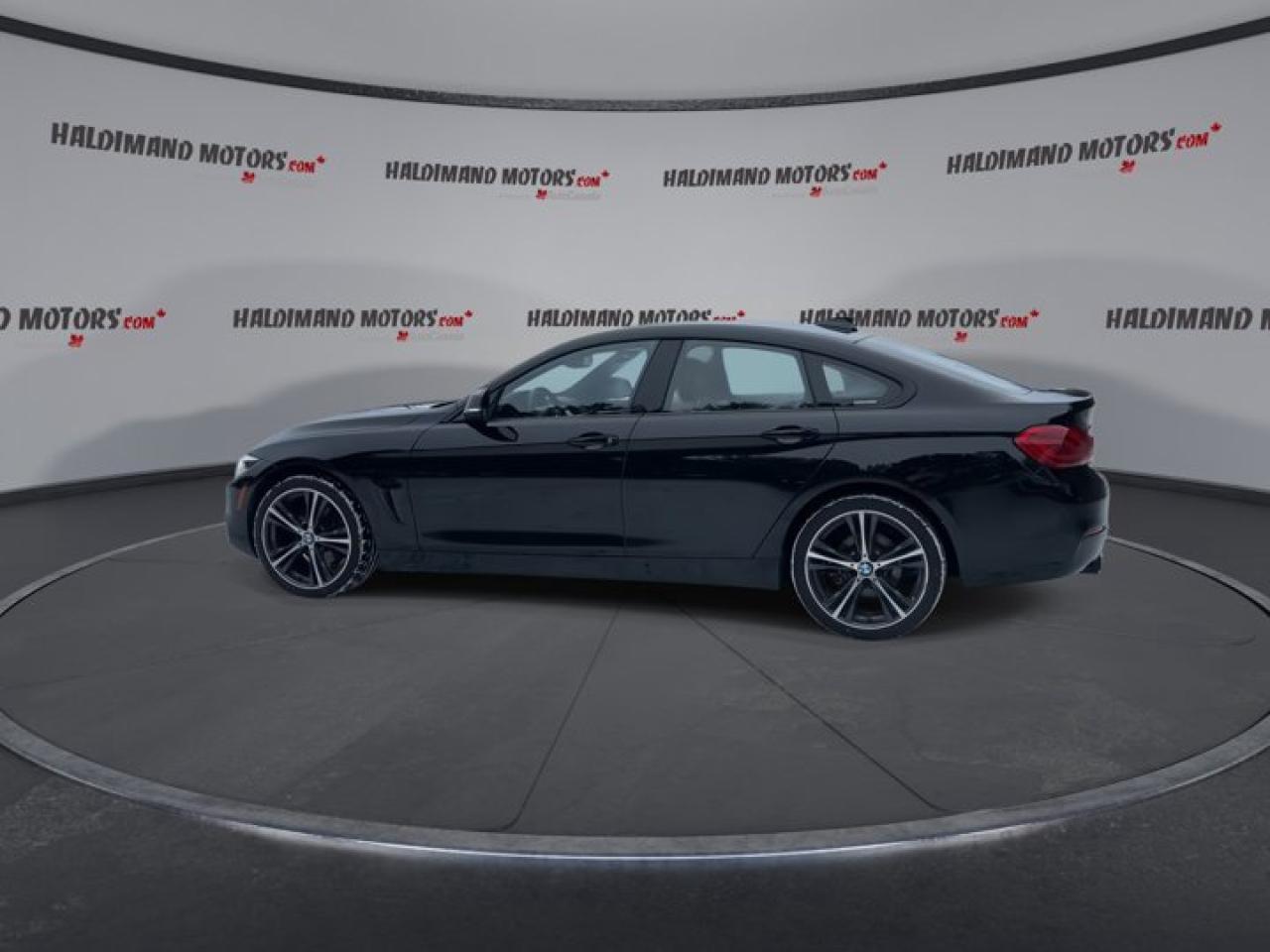 2018 BMW 4 Series 430i xDrive | Sunroof | Heated Seats | Leather Seats Photo