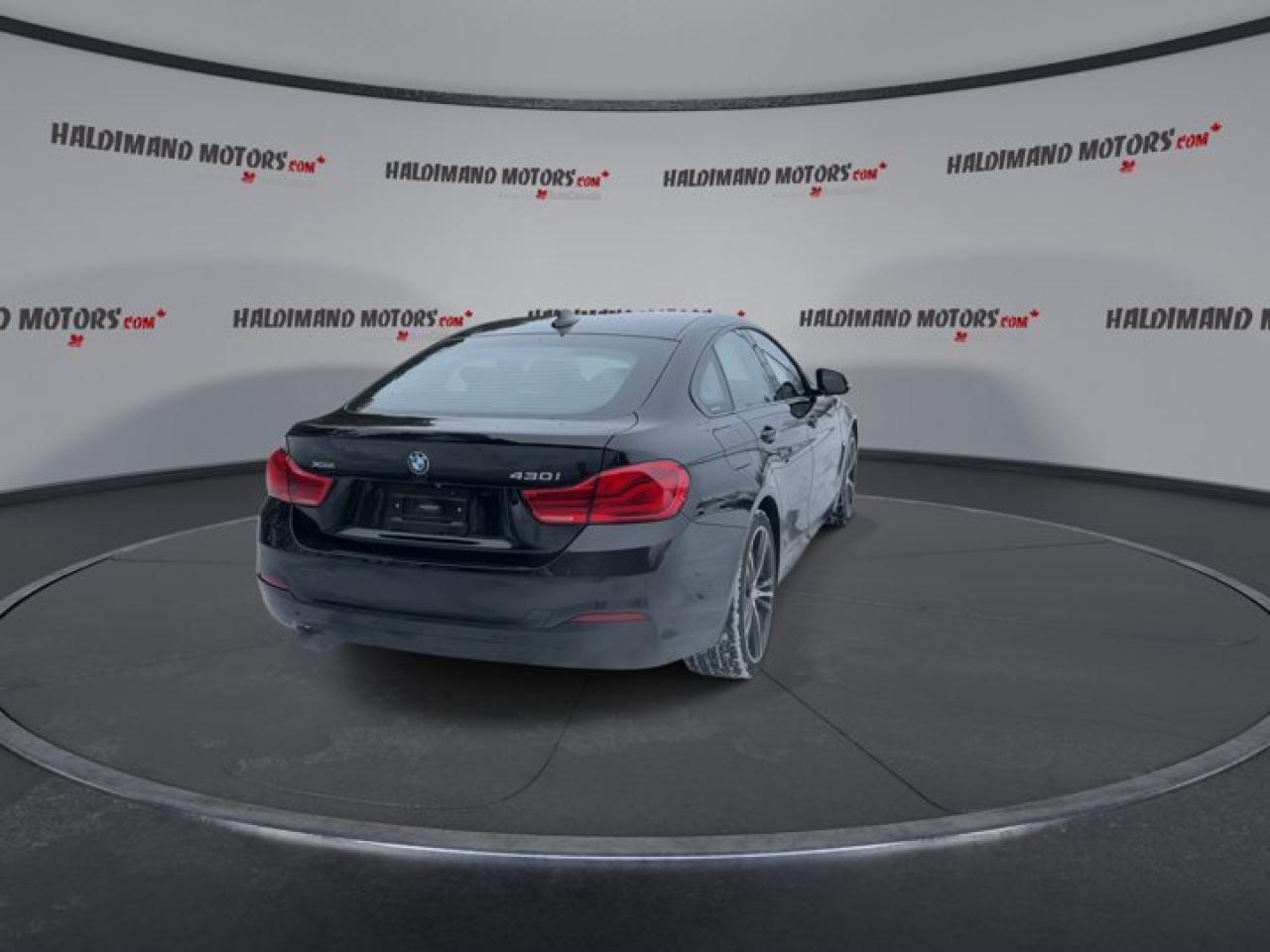 2018 BMW 4 Series 430i xDrive | Sunroof | Heated Seats | Leather Seats Photo
